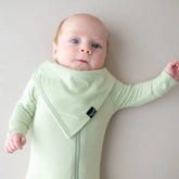 Bib in Basil