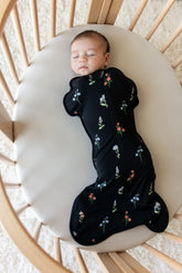Swaddle Bag in Midnight Wildflower 0.5