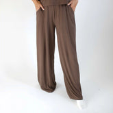 Women's Wide Leg Pant in Espresso