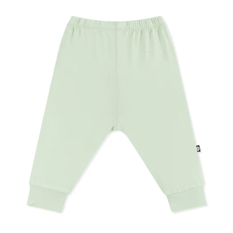 Pant in Basil