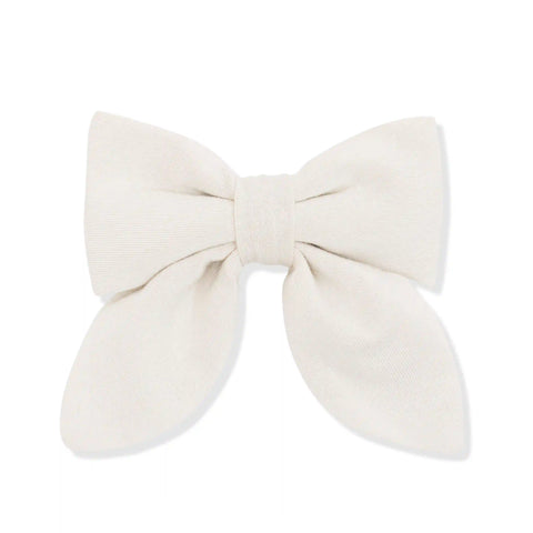 Medium Alligator Clip Bow in Oat