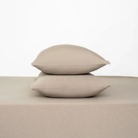 Fitted Sheet with Pillowcases in Almond