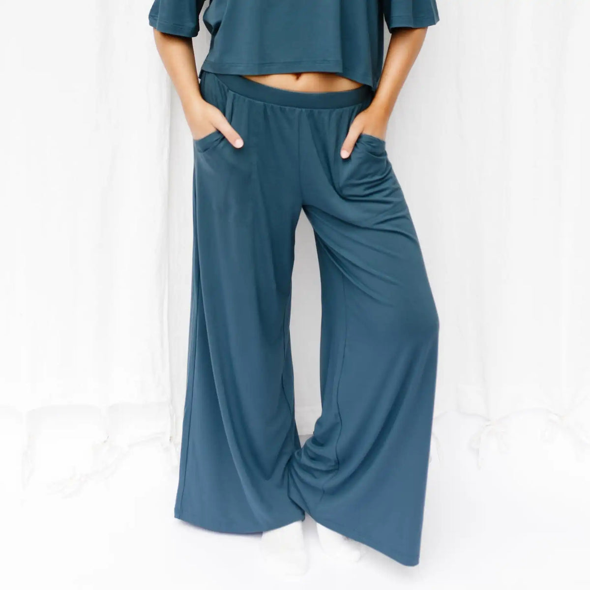 Women's Wide Leg Pant in Atlantic
