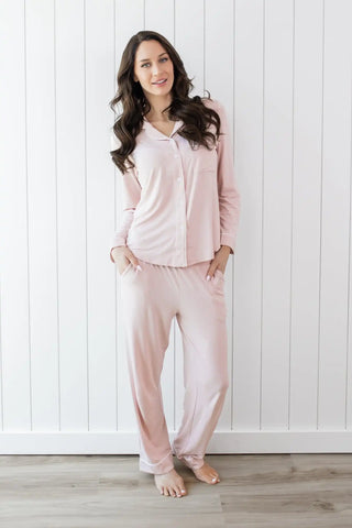 Long-Sleeved Women's Pajama Set in Blush with Cloud Trim