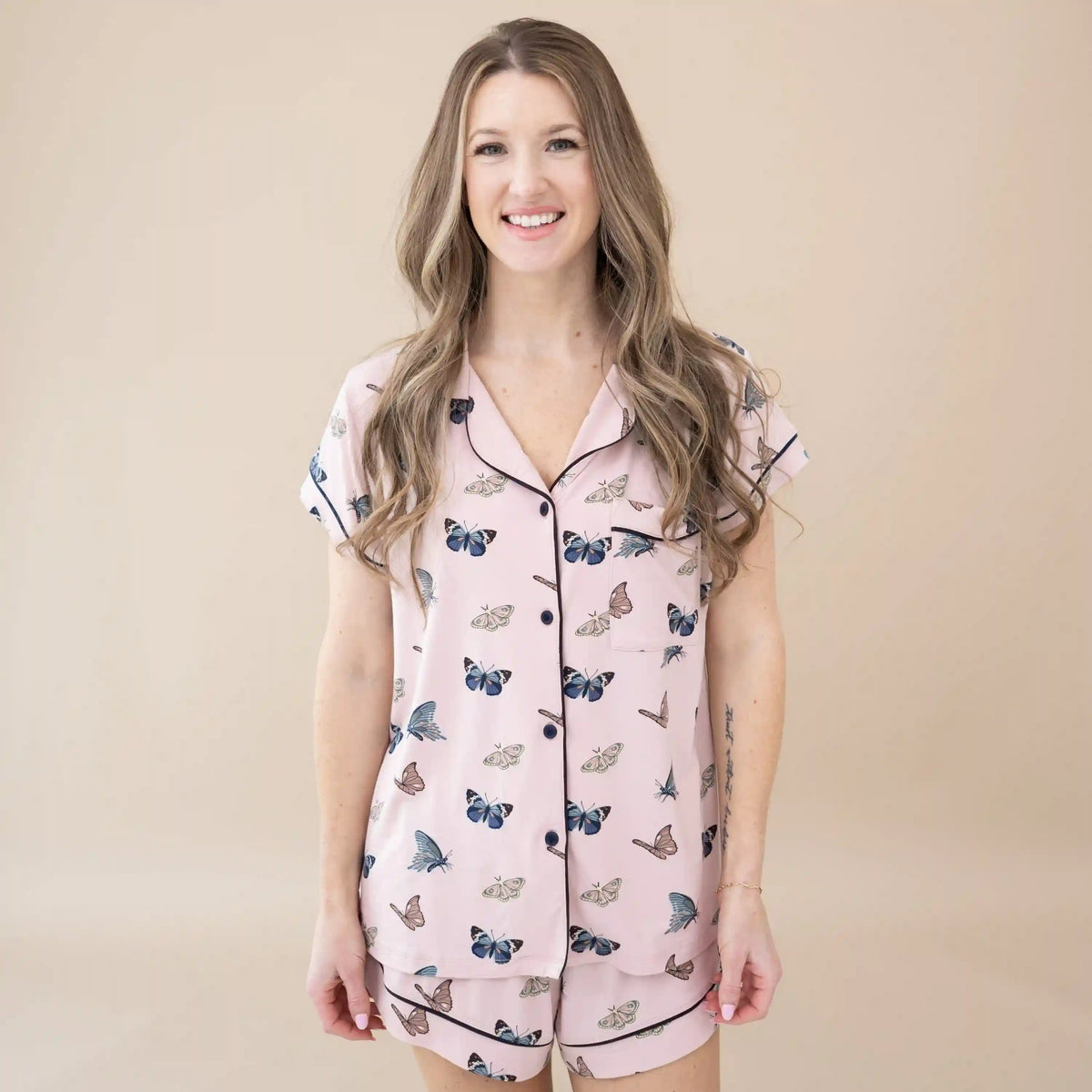 Women’s Short Sleeve Pajama Set in Blush Butterfly