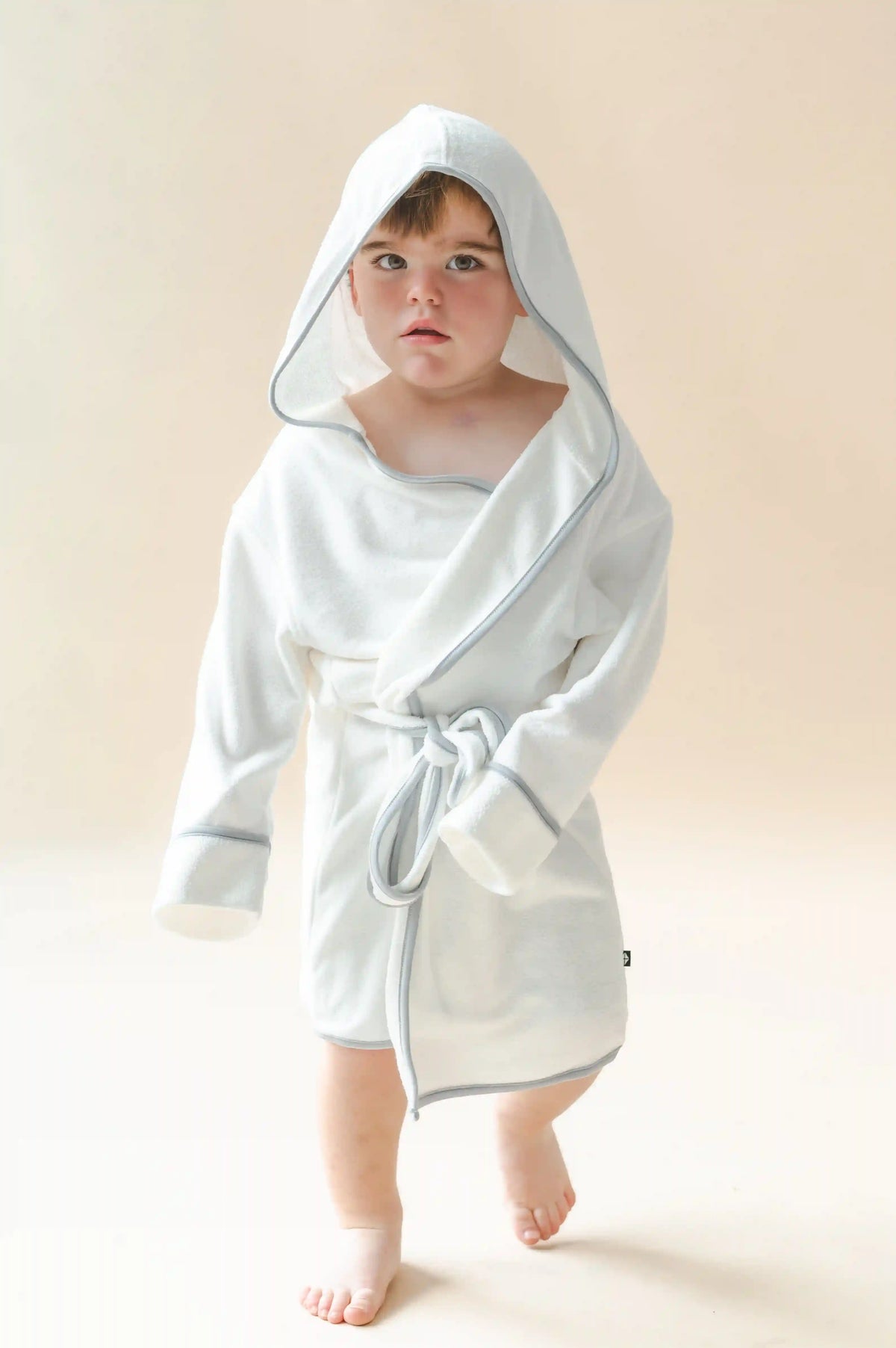 Hooded Bath Robe in Cloud with Storm Trim