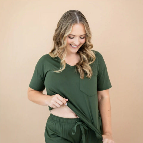 Women's Oversized V-Neck Tee in Fir