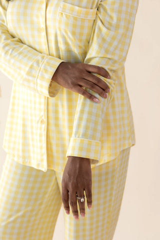 Long-Sleeved Women's Pajama Set in Gingham Chamomile