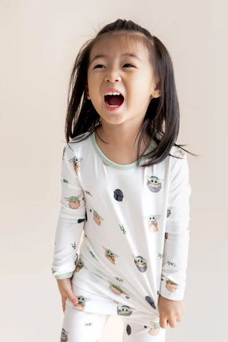 Long Sleeve Pajamas in Grogu™