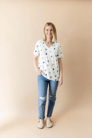 Women's Oversized V-Neck Tee in Grogu™