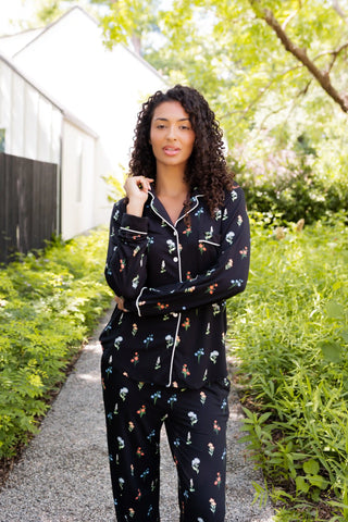 Long-Sleeved Women's Pajama Set in Midnight Wildflower