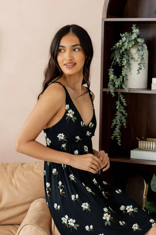 Women's Nightgown in Big Midnight Magnolia
