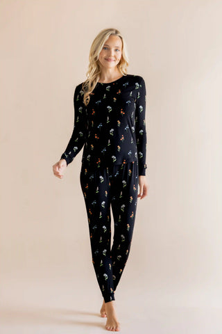 Women's Jogger Pajama Set in Midnight Wildflower
