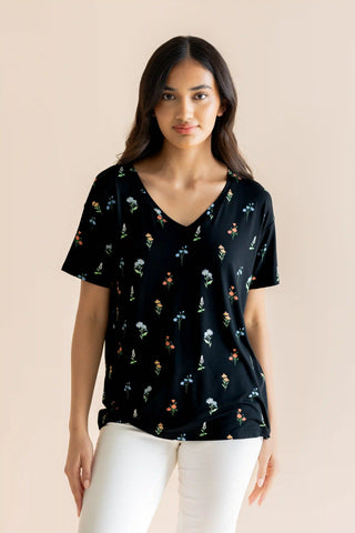 Women's Oversized V-Neck Tee in Midnight Wildflower