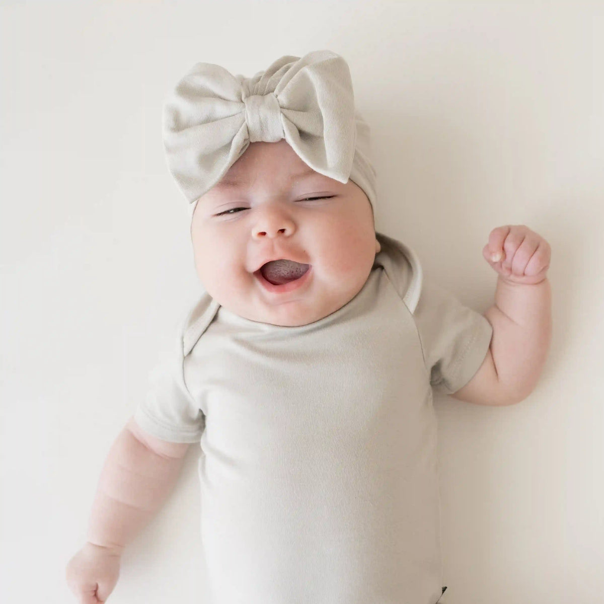 Bow Headwrap in Oat