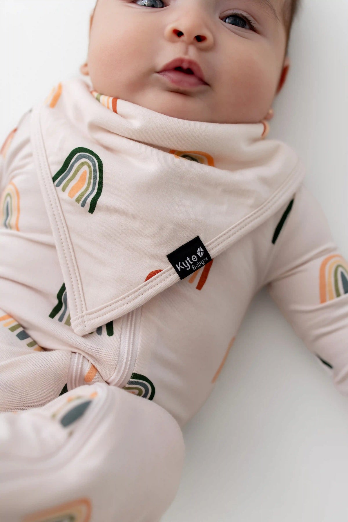 Bib in Retro Rainbow