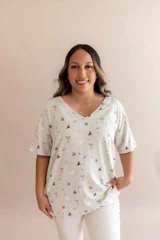 Women's Oversized V-Neck Tee in Starry Icon
