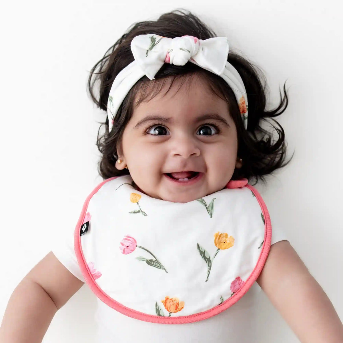 Cushy Bib in Tulip