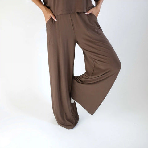 Women's Wide Leg Pant in Espresso