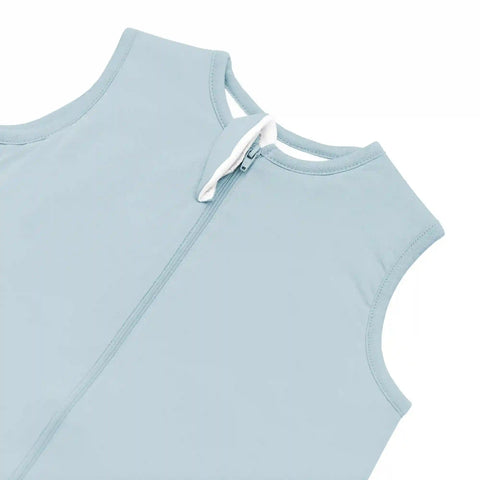 Sleep Bag Walker in Fog 0.5